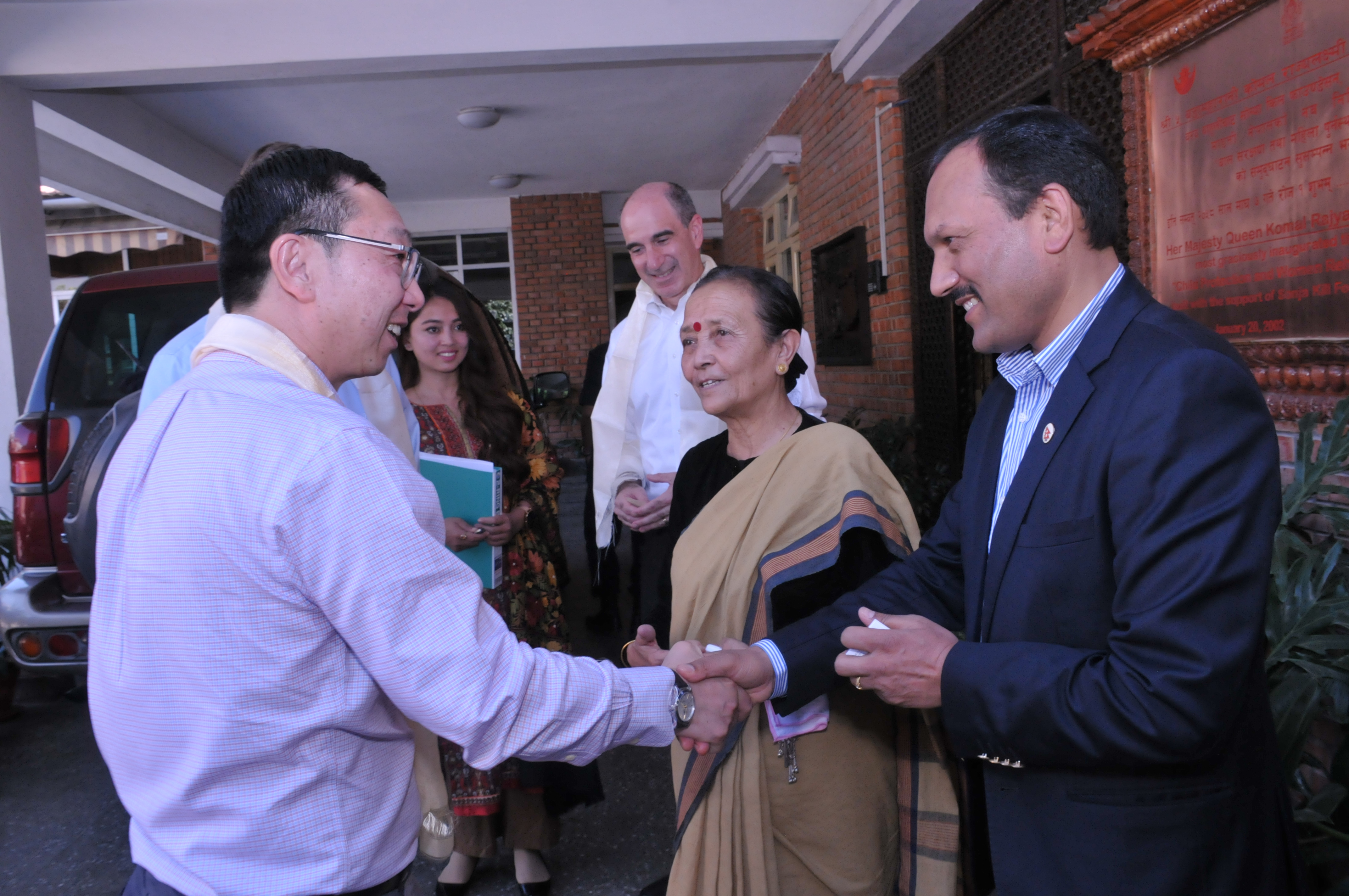 Tao Zhang welcomed at Maiti Nepal by founder Anuradha Koirala and Executive Director Bishwo Ram Khadka