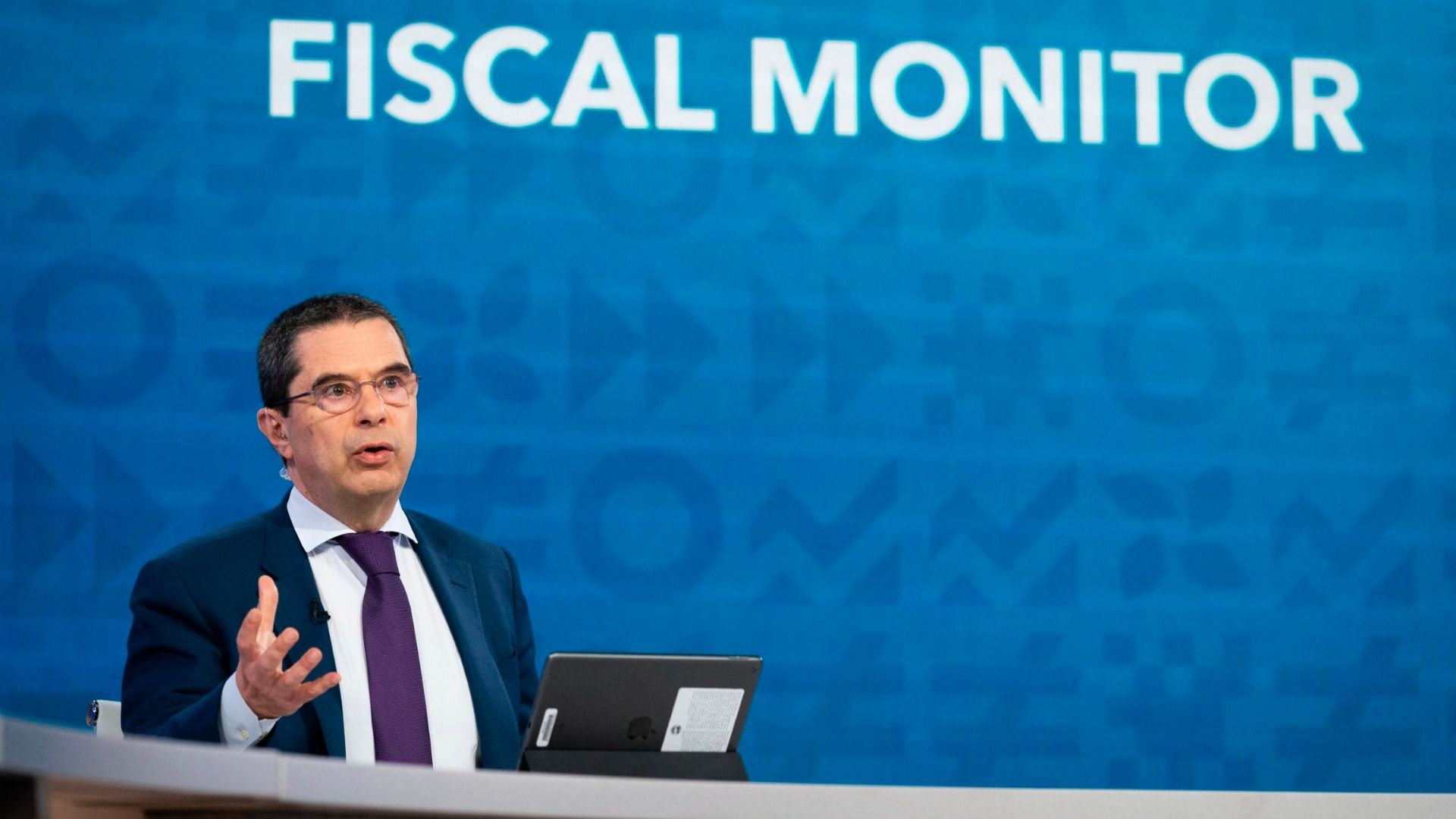 FISCAL MONITOR