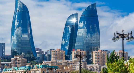 Панорамный вид на г. Баку, столицу Азербайджана, расположенный на побережье Каспийского моря (iStock Images).  